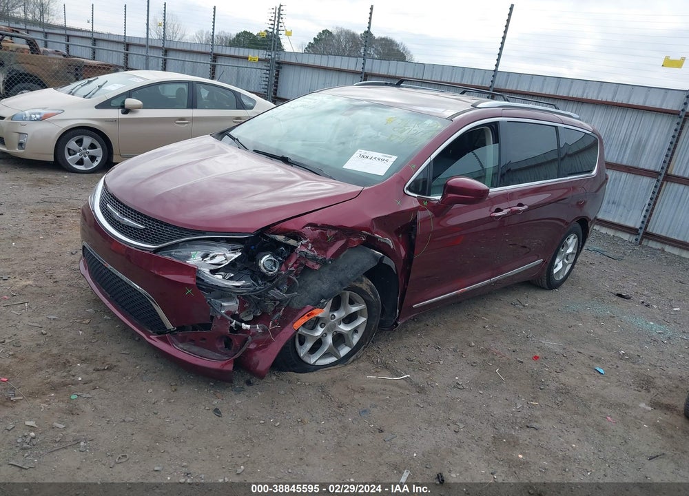 2018 CHRYSLER PACIFICA TOURING L VIN: 2C4RC1BG0JR128695