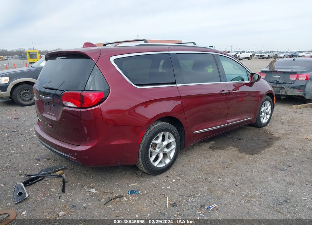 2018 CHRYSLER PACIFICA TOURING L VIN: 2C4RC1BG0JR128695