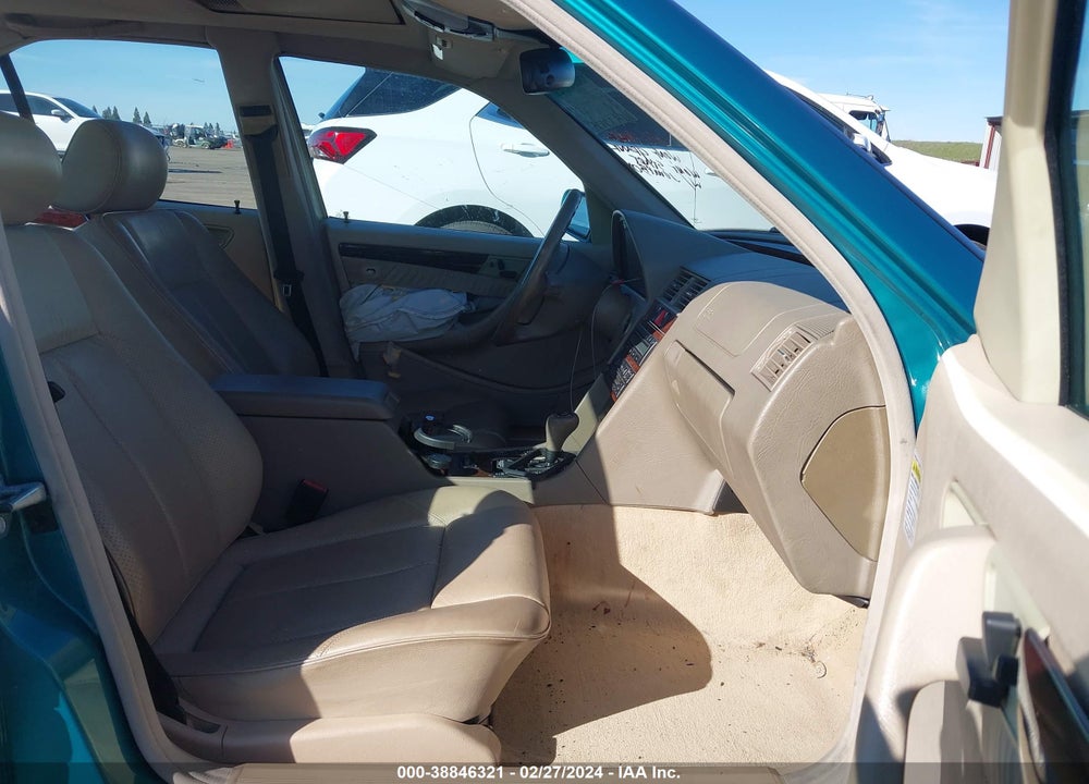 1998 MERCEDES-BENZ C 230 VIN: WDBHA23G1WA557067