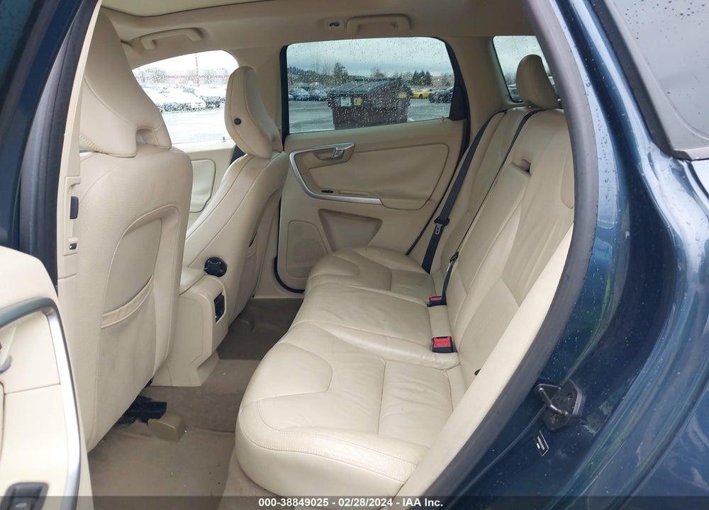2010 VOLVO XC60 3.2 VIN: YV4960DZ5A2125111