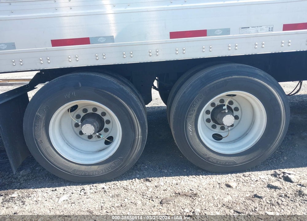 2022 UTILITY TRAILER MFG --- VIN: 1UYVS2539N3616415