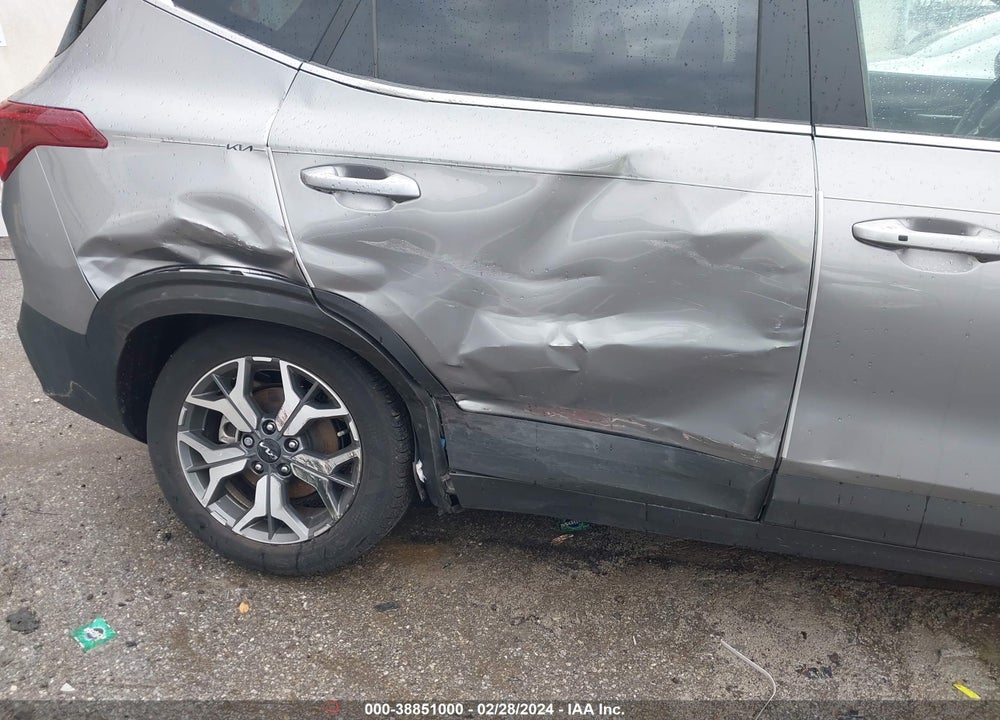 2023 KIA SELTOS EX VIN: KNDERCAA2P7356648