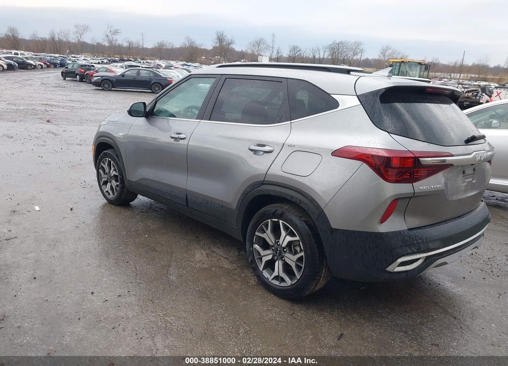 2023 KIA SELTOS EX VIN: KNDERCAA2P7356648