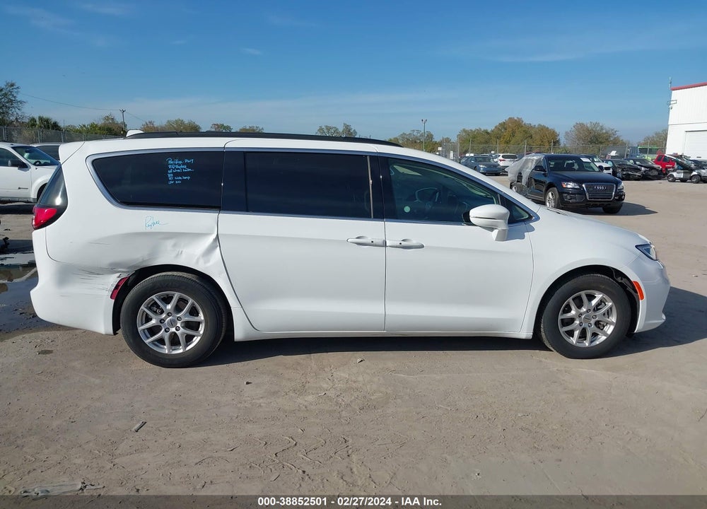 2022 CHRYSLER PACIFICA TOURING L VIN: 2C4RC1BG7NR186079