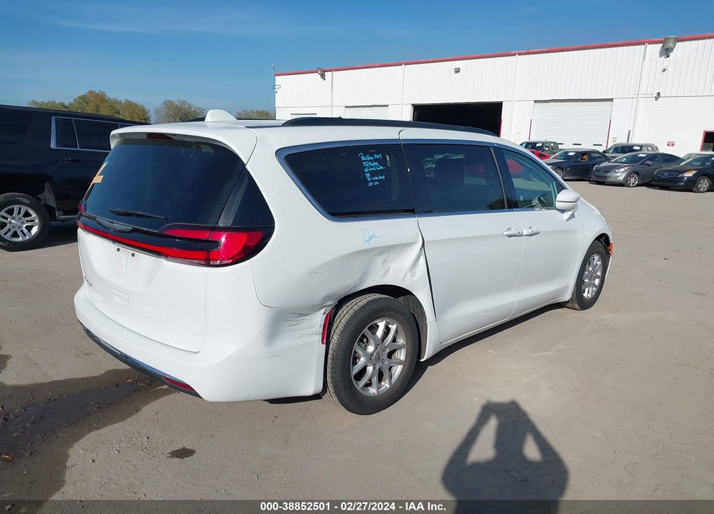 2022 CHRYSLER PACIFICA TOURING L VIN: 2C4RC1BG7NR186079