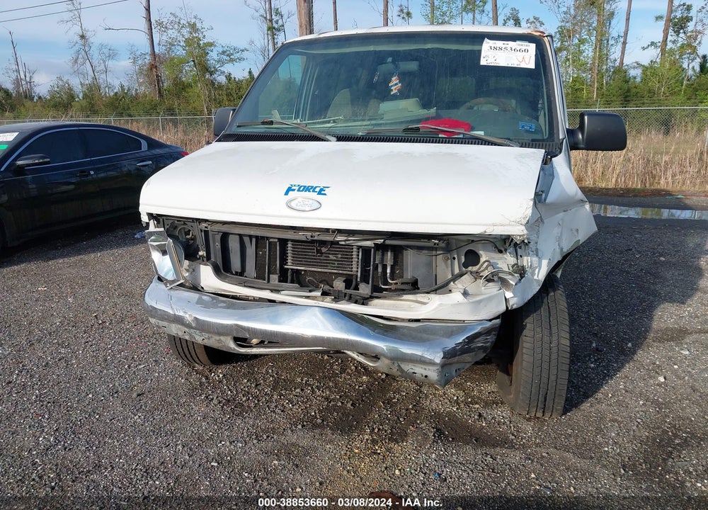 2000 FORD E-350 SUPER DUTY XL/XLT VIN: 1FBSS31S0YHB40944