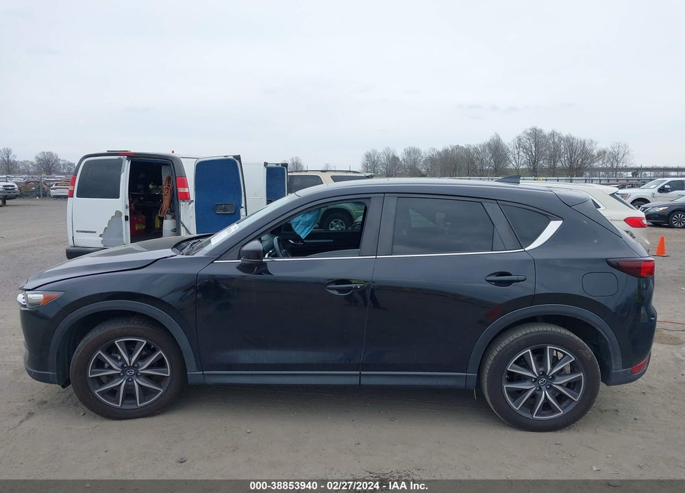2018 MAZDA CX-5 TOURING VIN: JM3KFACM6J0393216