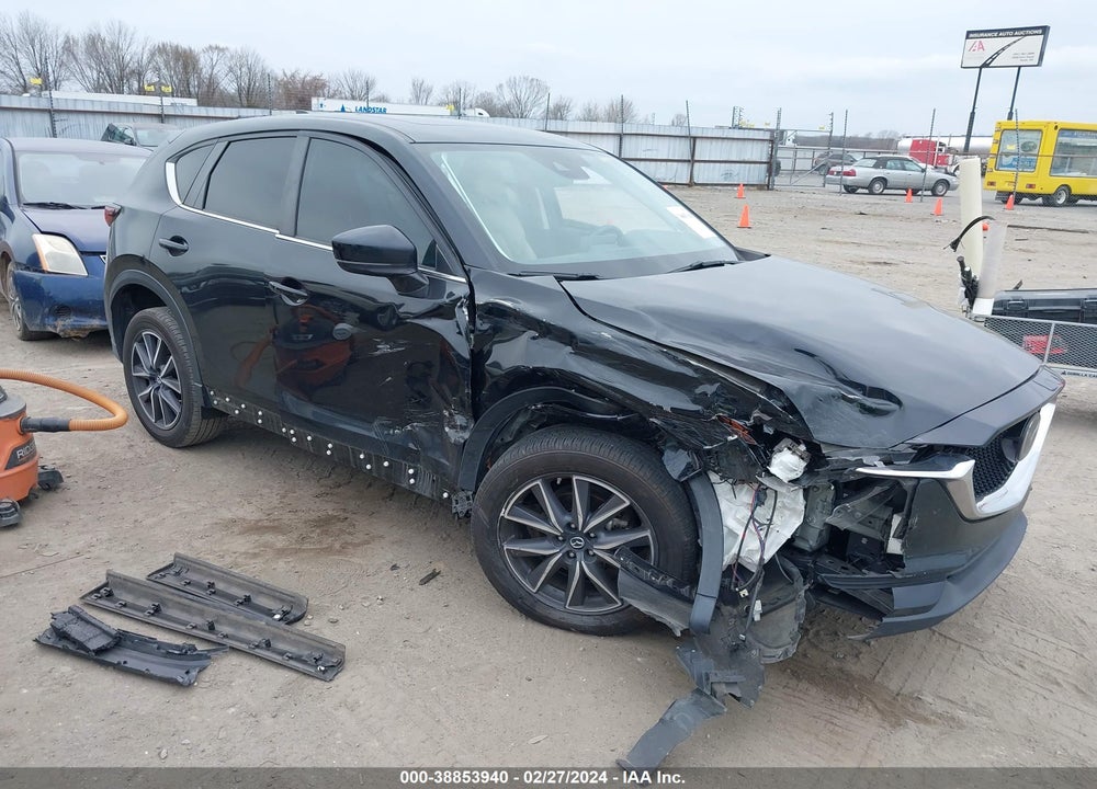 2018 MAZDA CX-5 TOURING VIN: JM3KFACM6J0393216