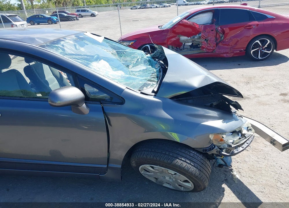 2011 HONDA CIVIC LX VIN: 19XFA1F58BE036061
