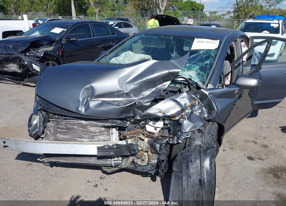 2011 HONDA CIVIC LX VIN: 19XFA1F58BE036061