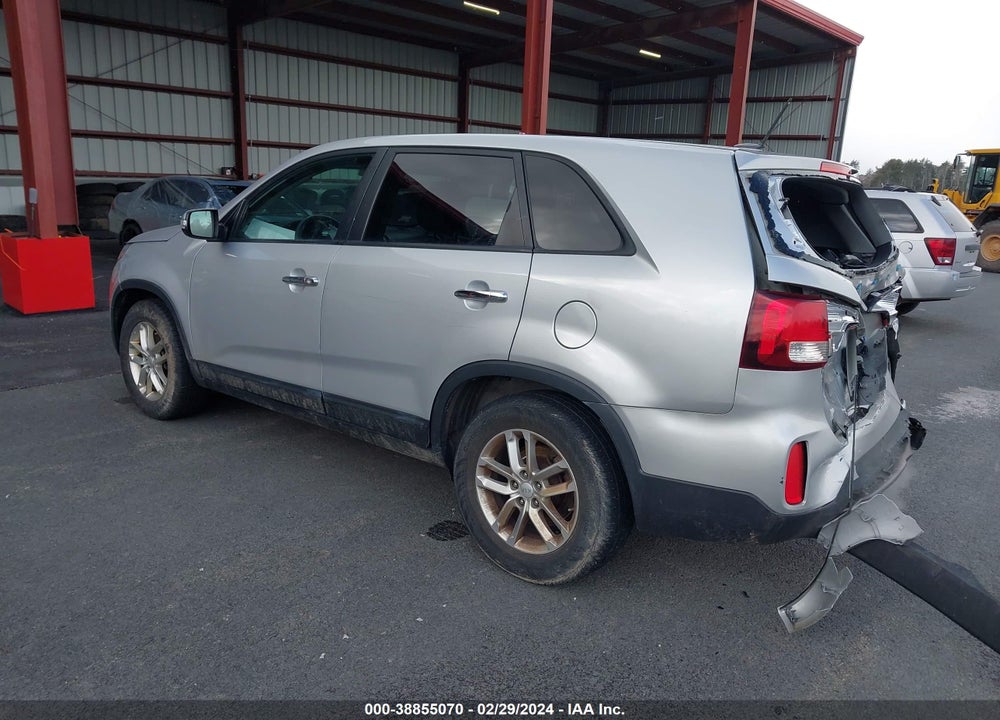 2015 KIA SORENTO VIN: 5XYKT3A66FG579406