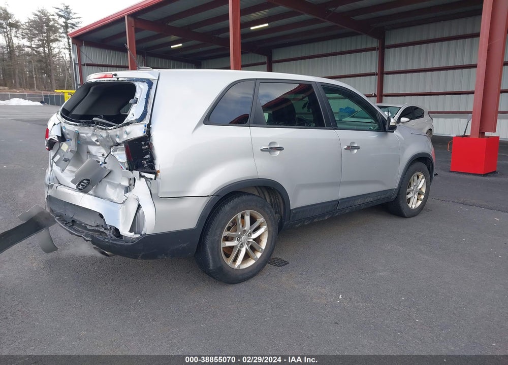 2015 KIA SORENTO VIN: 5XYKT3A66FG579406