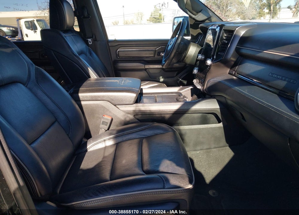 2023 RAM 1500 LIMITED 4X4 5'7 BOX VIN: 1C6SRFHT6PN542370