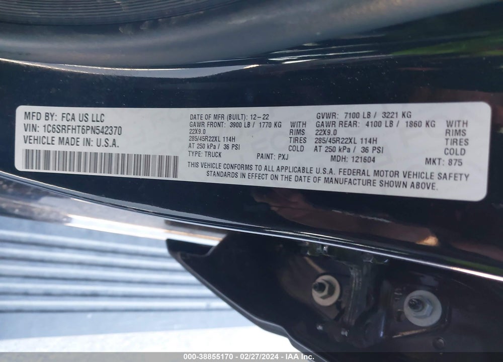 2023 RAM 1500 LIMITED 4X4 5'7 BOX VIN: 1C6SRFHT6PN542370