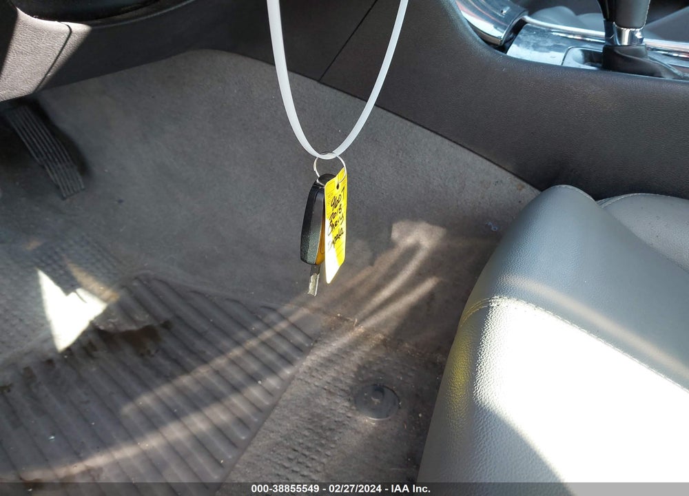 2018 CHEVROLET IMPALA 1LT VIN: 2G1105S38J9110982
