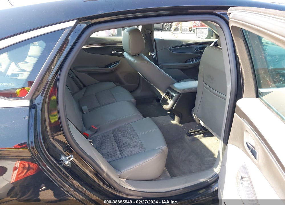 2018 CHEVROLET IMPALA 1LT VIN: 2G1105S38J9110982