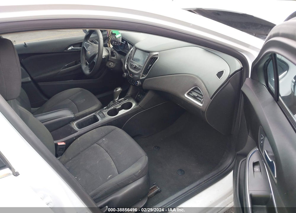 2017 CHEVROLET CRUZE LT AUTO VIN: 1G1BE5SM5H7166663