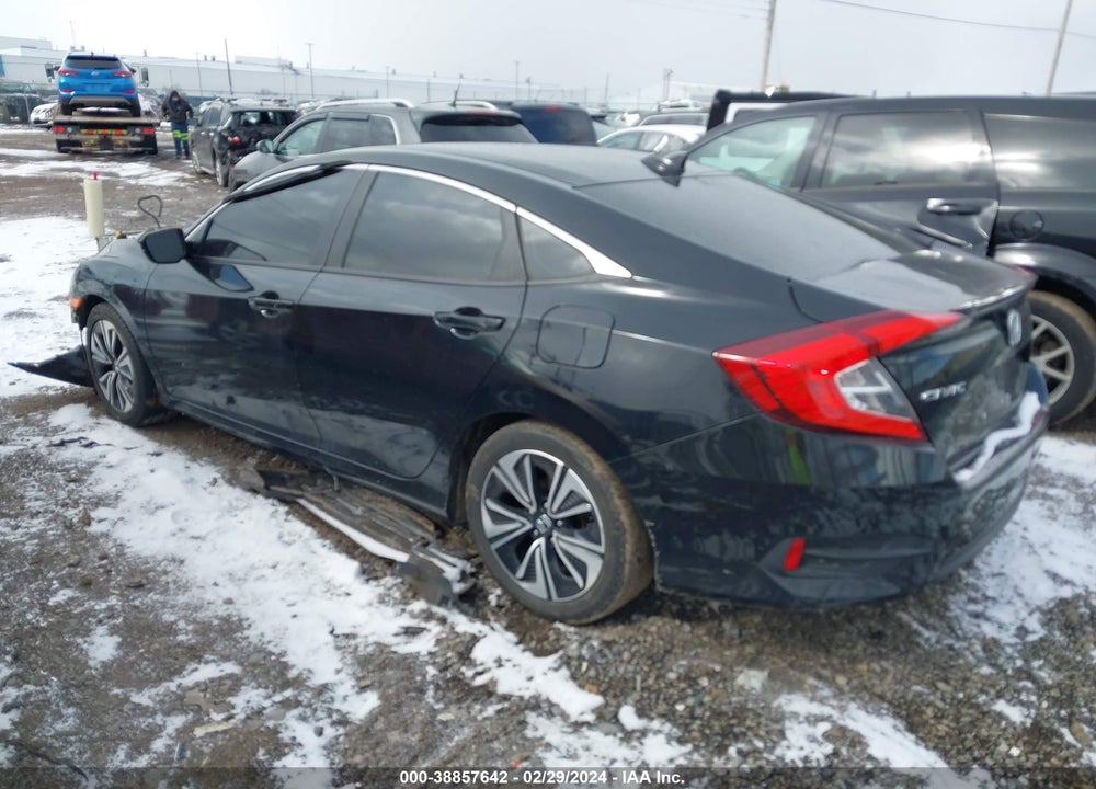 2018 HONDA CIVIC EX-T VIN: JHMFC1F30JX028820