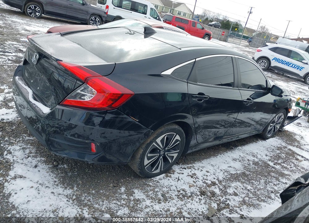 2018 HONDA CIVIC EX-T VIN: JHMFC1F30JX028820