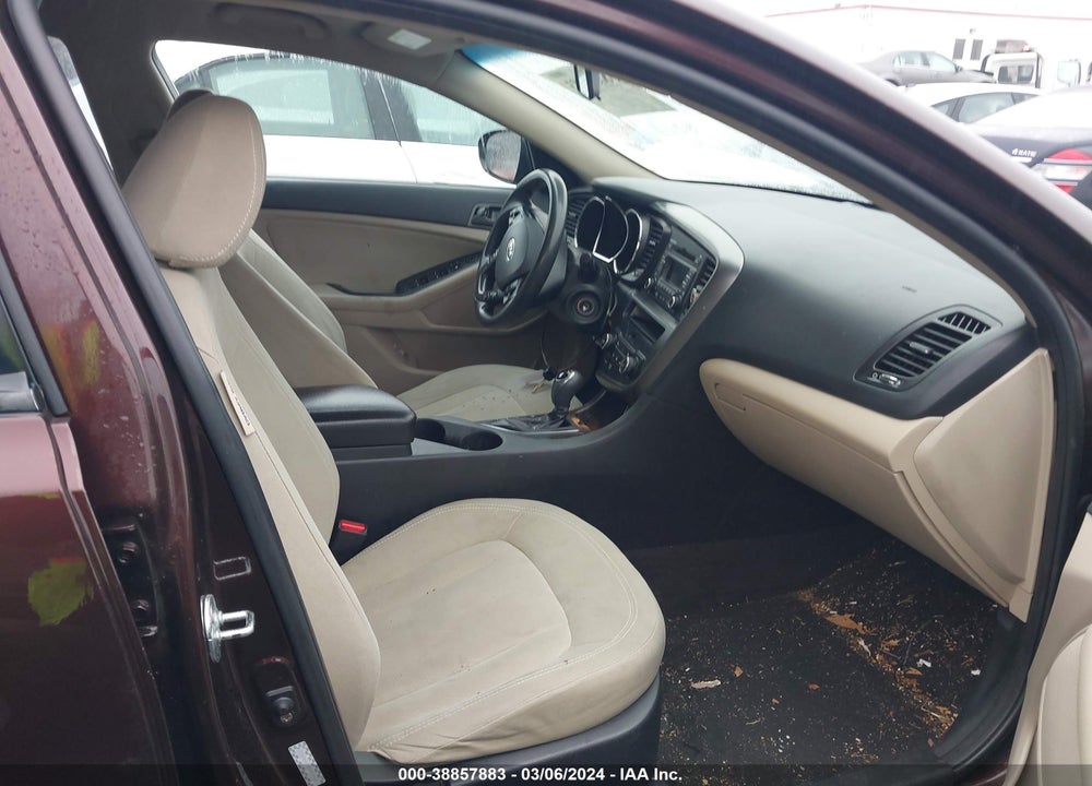 2011 KIA OPTIMA LX VIN: KNAGM4A79B5079287