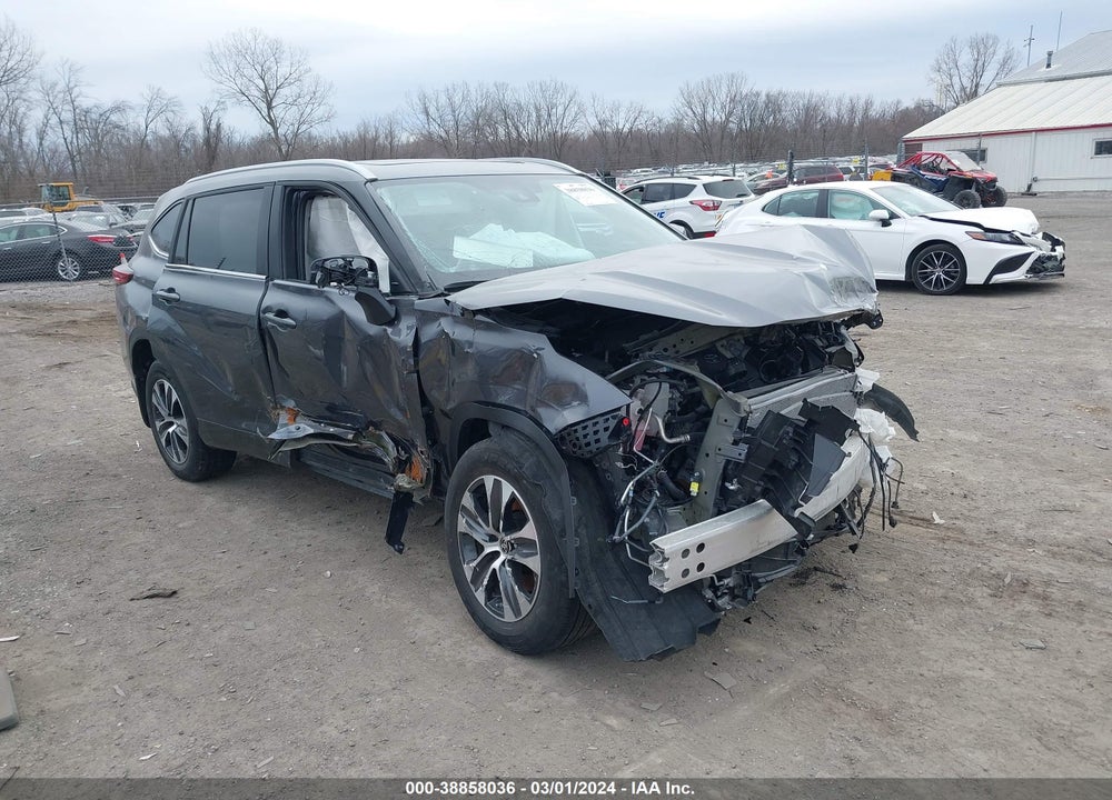 2023 TOYOTA HIGHLANDER XLE VIN: 5TDKDRBH1PS021578