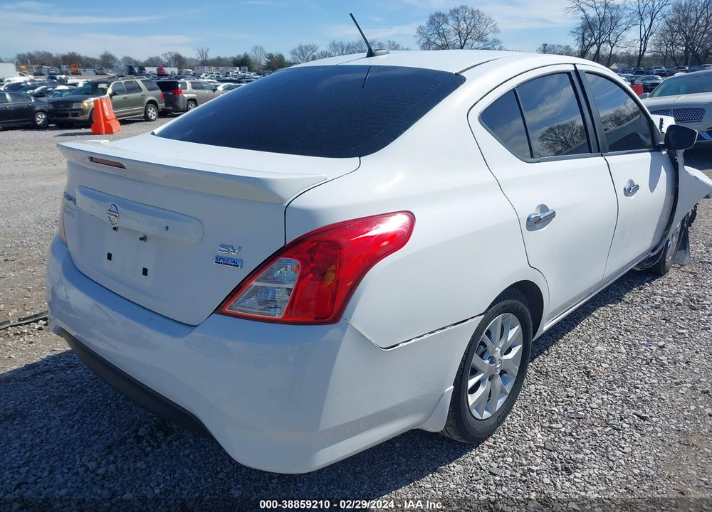 2018 NISSAN VERSA 1.6 SV VIN: 3N1CN7APXJL833962
