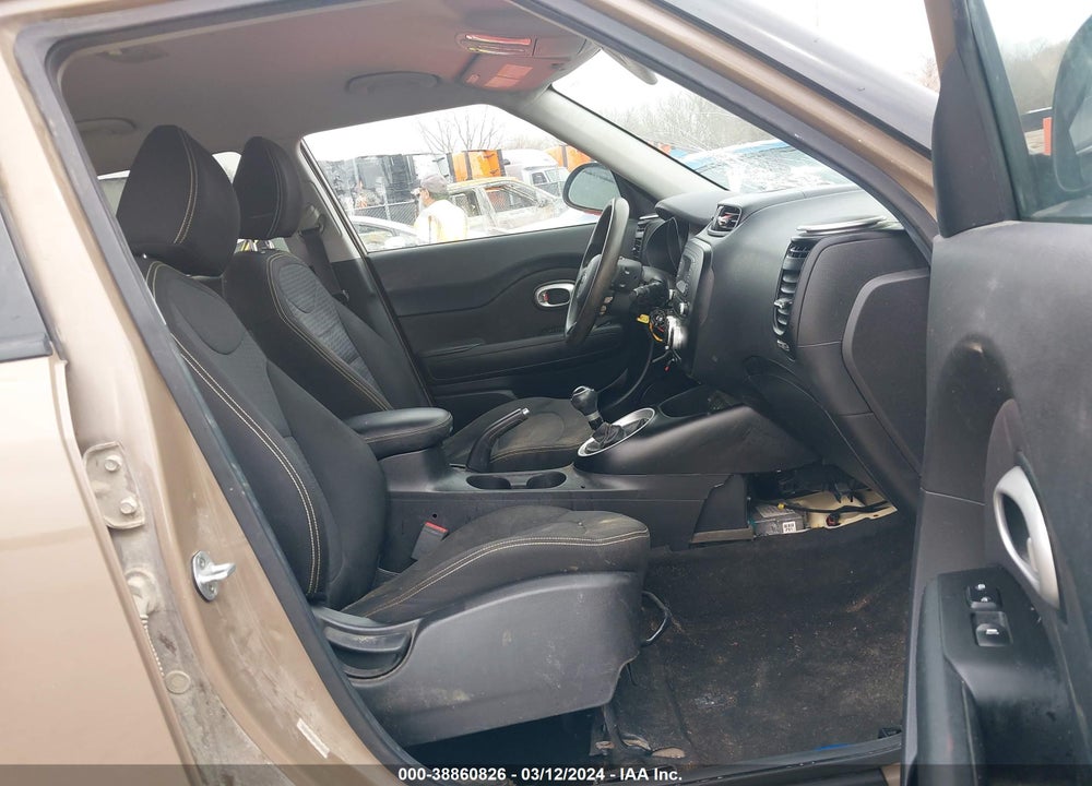 2015 KIA SOUL VIN: KNDJP3A56F7181620