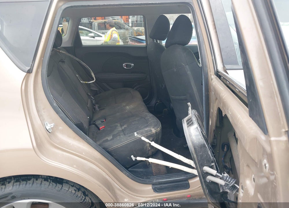 2015 KIA SOUL VIN: KNDJP3A56F7181620
