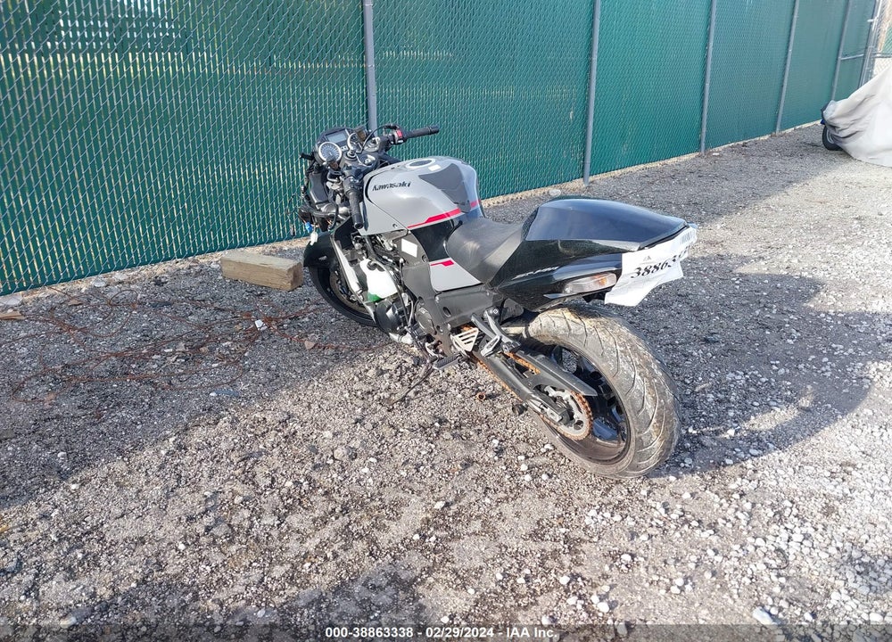2022 KAWASAKI ZX1400 J VIN: JKBZXNJ16NA015231