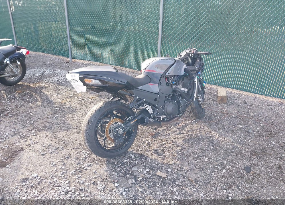 2022 KAWASAKI ZX1400 J VIN: JKBZXNJ16NA015231