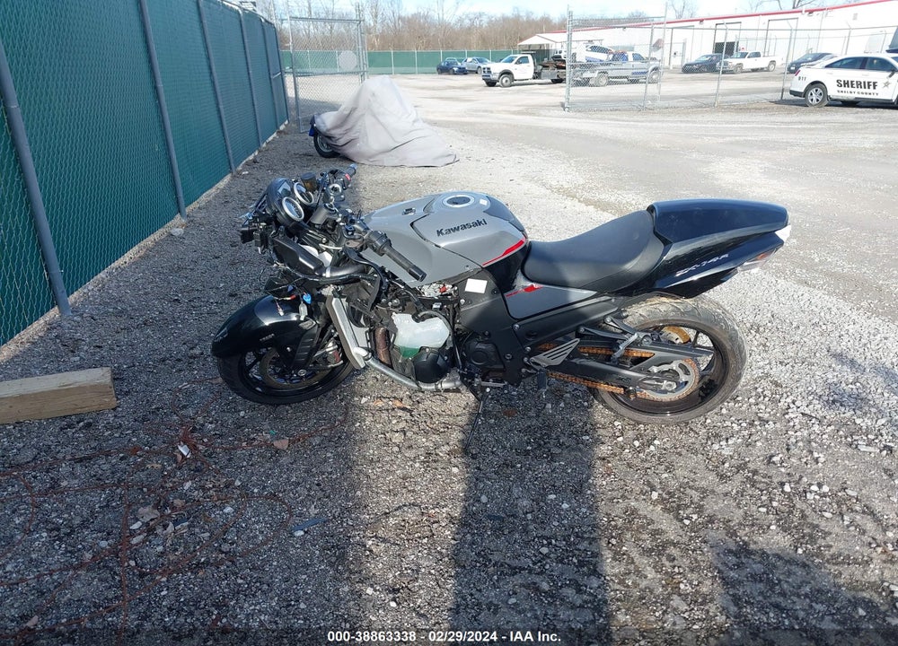 2022 KAWASAKI ZX1400 J VIN: JKBZXNJ16NA015231