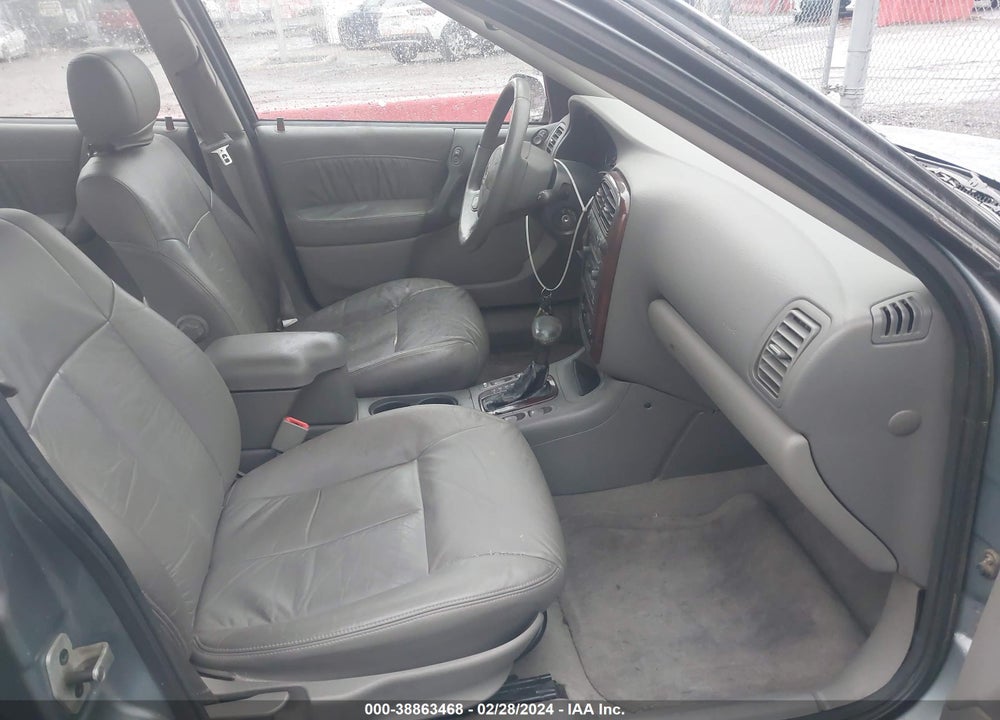 2002 SATURN L-SERIES L300 VIN: 1G8JW54R22Y557953