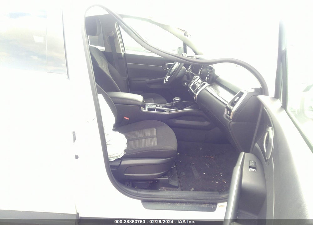 2022 KIA SORENTO LX VIN: 5XYRG4LC7NG141715