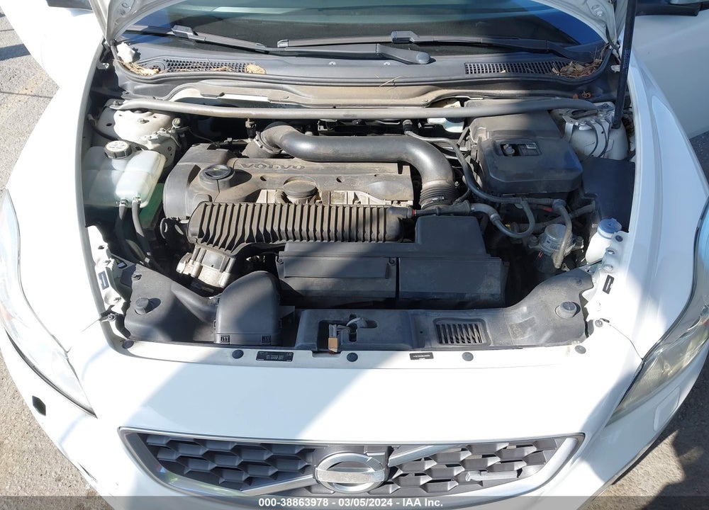 2011 VOLVO C30 T5/T5 R-DESIGN VIN: YV1672MK9B2208893