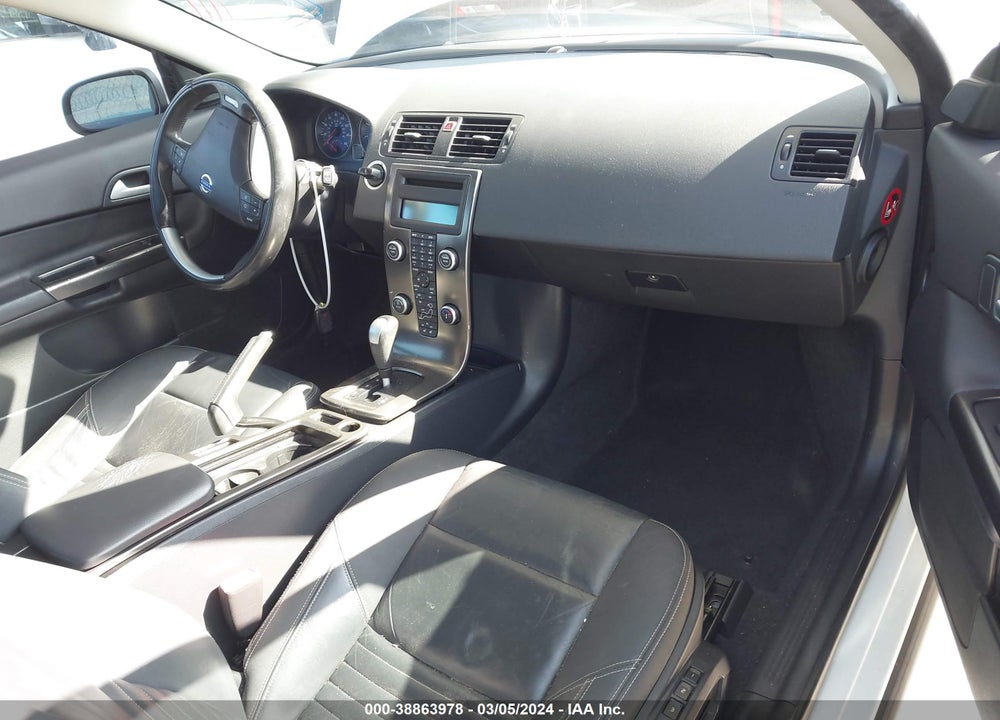 2011 VOLVO C30 T5/T5 R-DESIGN VIN: YV1672MK9B2208893