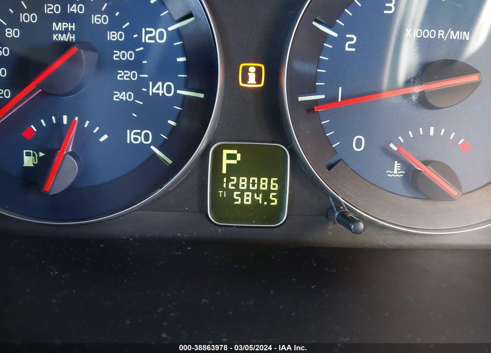 2011 VOLVO C30 T5/T5 R-DESIGN VIN: YV1672MK9B2208893
