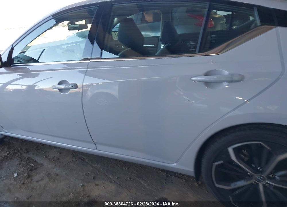 2024 NISSAN ALTIMA SR FWD VIN: 1N4BL4CV7RN377297