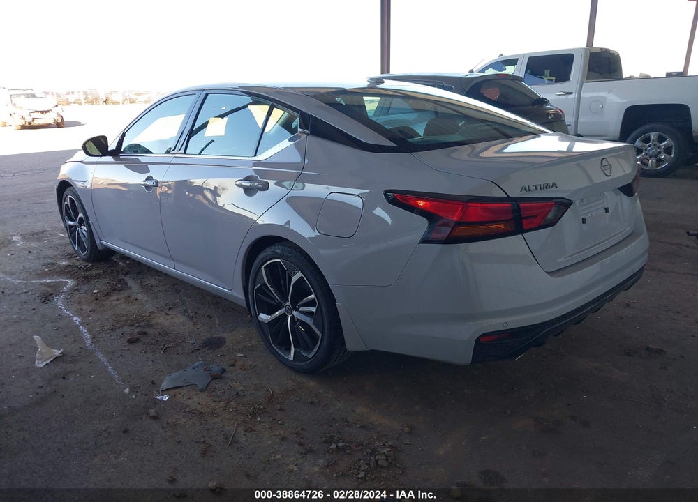 2024 NISSAN ALTIMA SR FWD VIN: 1N4BL4CV7RN377297