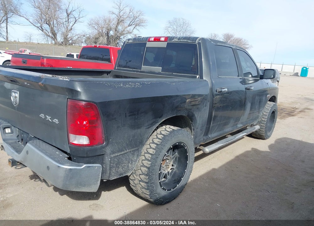 2013 RAM 1500 SLT VIN: 1C6RR7LT1DS697112