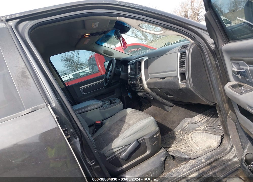 2013 RAM 1500 SLT VIN: 1C6RR7LT1DS697112