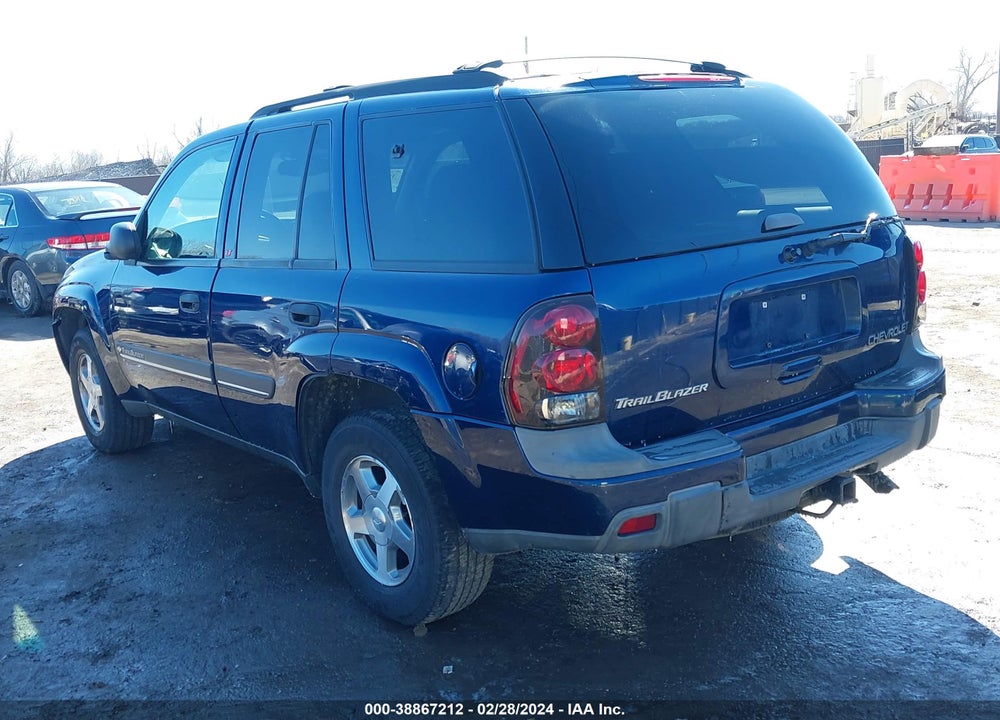 2002 CHEVROLET TRAILBLAZER LT VIN: 1GNDS13SX22103682