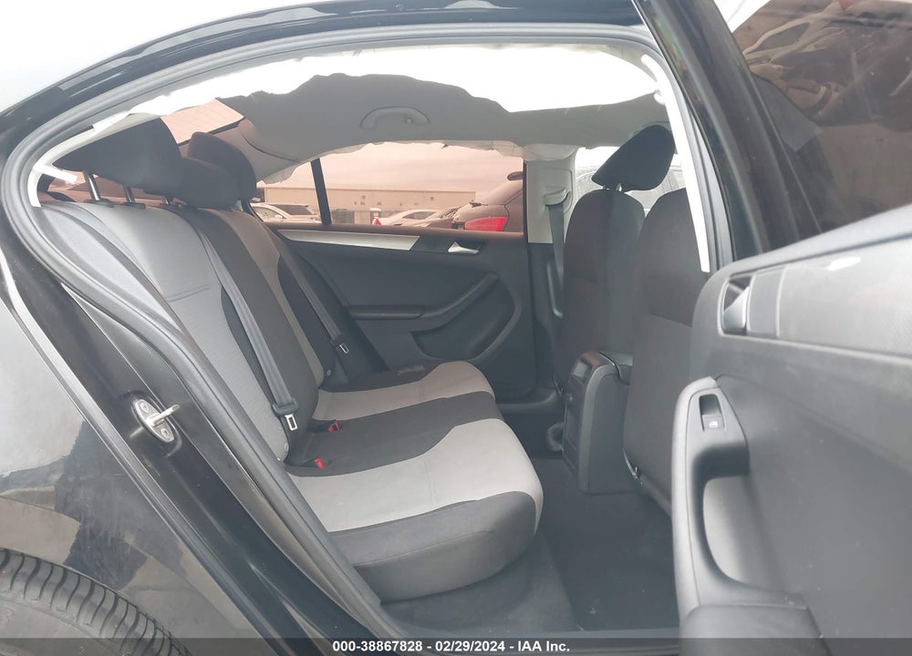 2017 VOLKSWAGEN JETTA 1.4T S VIN: 3VW2B7AJ3HM247716
