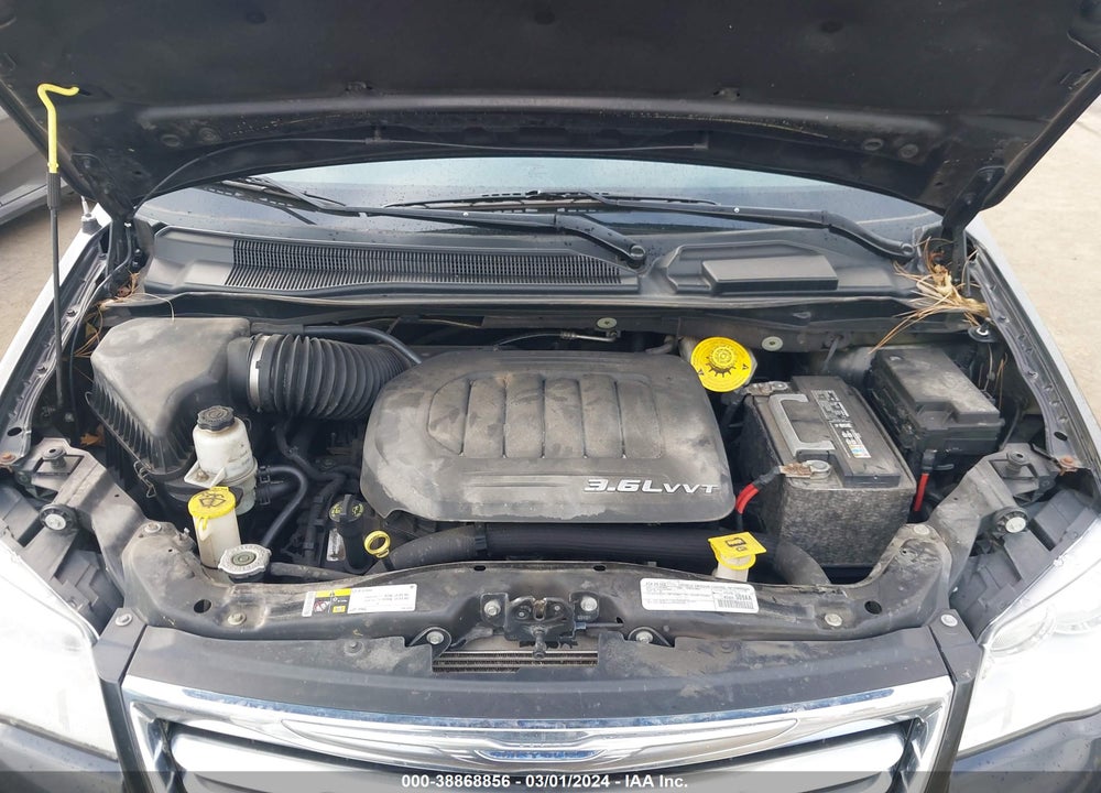 2016 CHRYSLER TOWN & COUNTRY VIN: 2C4RC1BG8GR200901