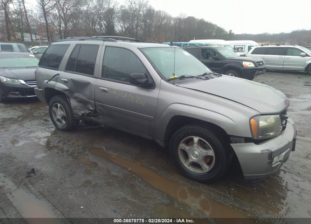 2008 CHEVROLET TRAILBLAZER LT VIN: 1GNES13M582181110