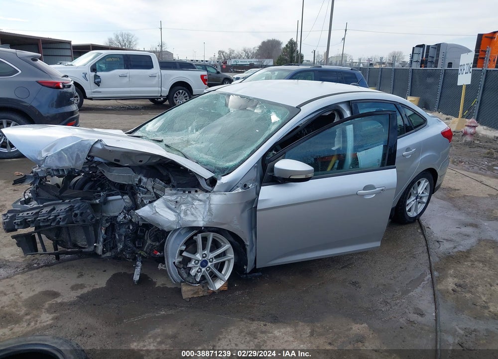2017 FORD FOCUS SE VIN: 1FADP3F25HL235646