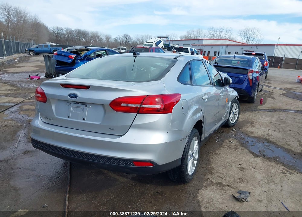 2017 FORD FOCUS SE VIN: 1FADP3F25HL235646