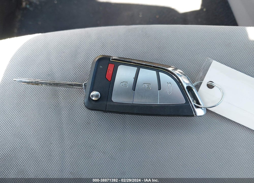 2015 HYUNDAI SONATA SE VIN: 5NPE24AFXFH171988