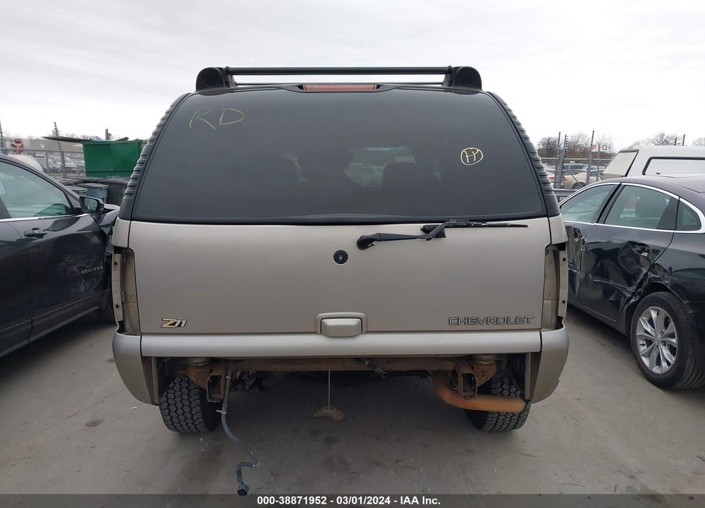 2002 CHEVROLET TAHOE Z71 VIN: 1GNEK13Z72R320471