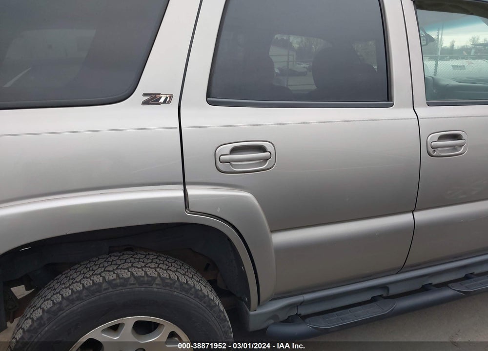 2002 CHEVROLET TAHOE Z71 VIN: 1GNEK13Z72R320471