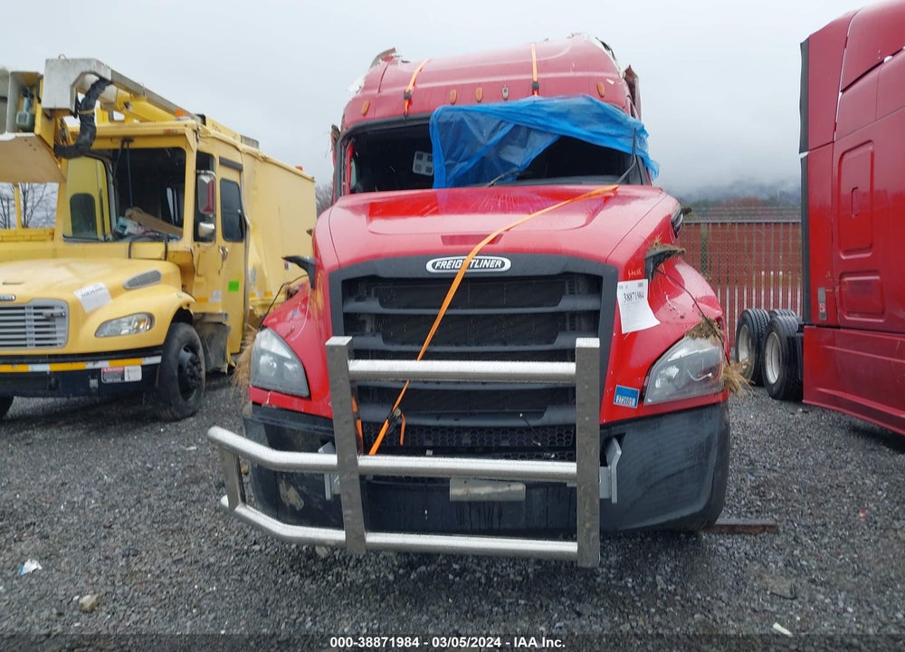 2018 FREIGHTLINER NEW CASCADIA 126 VIN: 3AKJHHDR5JSJH8709